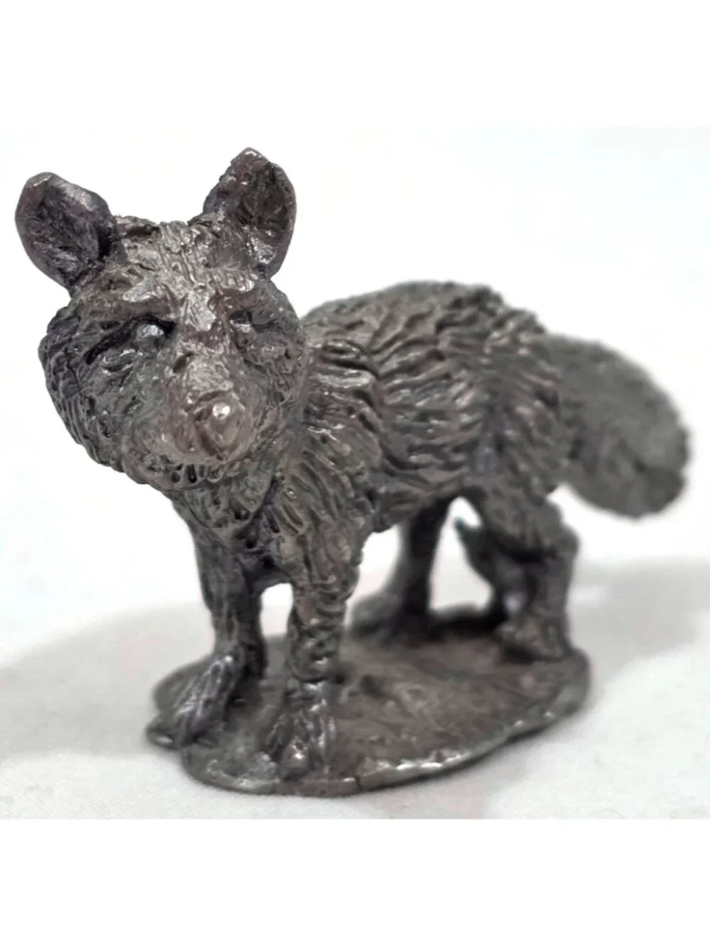 Pewter small WOLF FIGURINE coyote fox dog silvertone trinket shelf figure 1.375